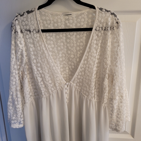 Blouse - Picture 1 of 2